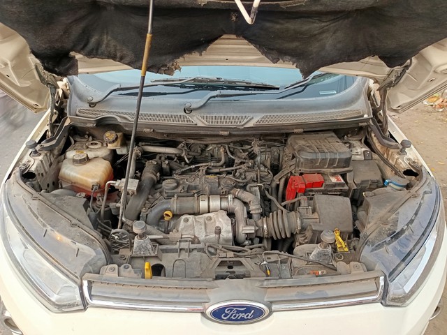 Ford Ecosport 1.5 DV5 MT Titanium Second-hand 2014 Ford Ecosport 1.5 DV5 MT Titanium for sale in Kolkata-4