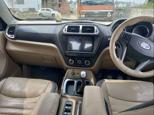 Second-hand 2018 Mahindra TUV 300 T10 for sale in Dehradun-7
