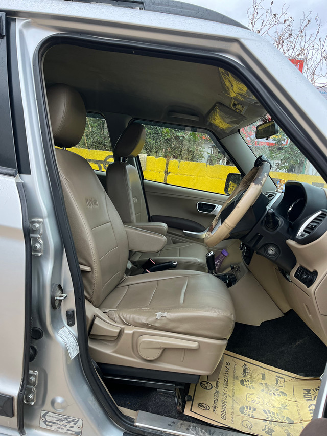 Second-hand 2016 Mahindra TUV 300 T8 for sale in Bangalore-7
