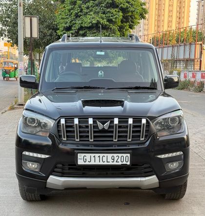 2023 Mahindra Scorpio एस रेनफोर्स्ड 11