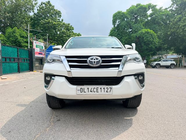 Toyota Fortuner 2.8 2WD AT BSIV Second-hand 2018 Toyota Fortuner 2.8 2WD AT BSIV for sale in New Delhi