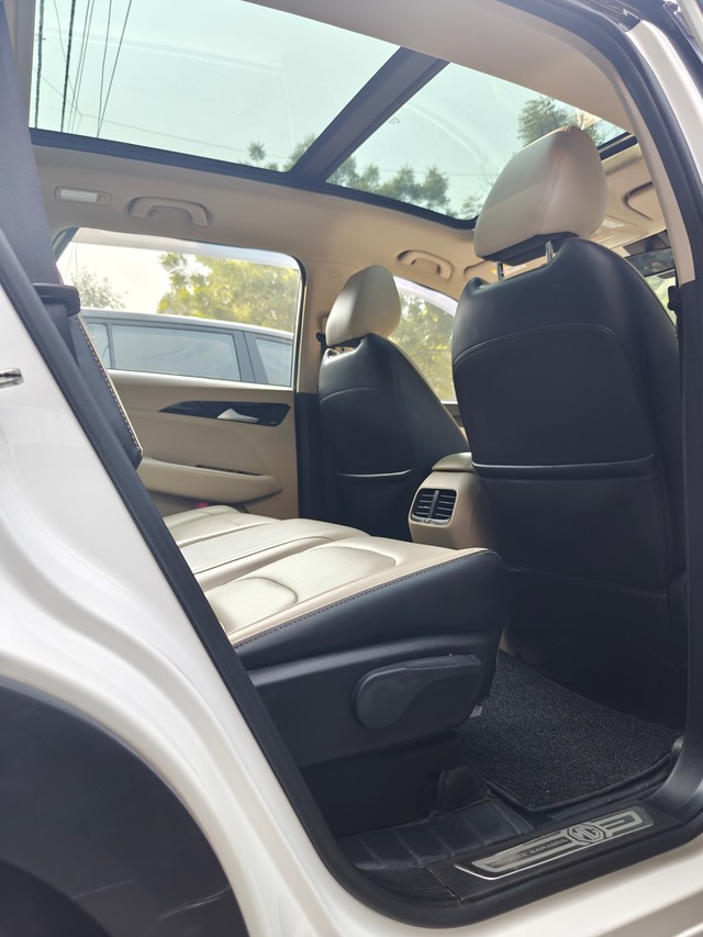 Second-hand 2022 MG Hector Sharp CVT for sale in New Delhi-13