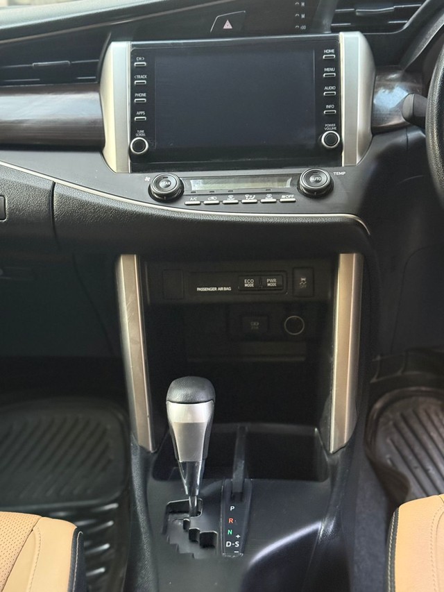 Second-hand 2021 Toyota Innova Crysta 2.4 GX 7 STR AT for sale in New Delhi-14