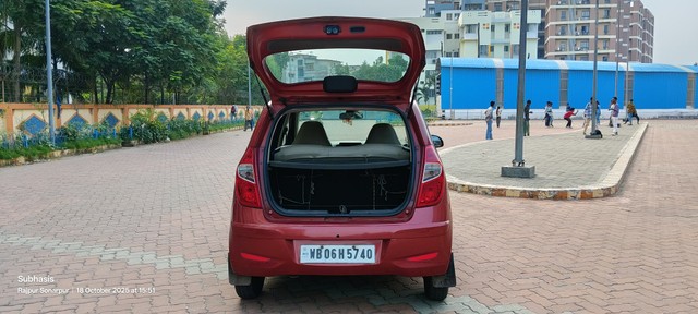 Second-hand 2011 Hyundai i10 Magna for sale in Kolkata-6