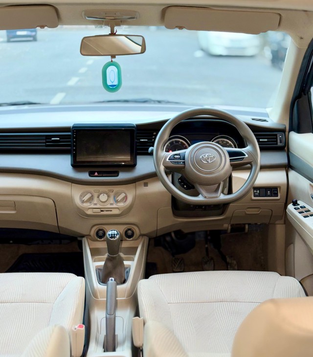 Toyota Rumion S CNG Second-hand 2025 Toyota Rumion S CNG for sale in New Delhi-15