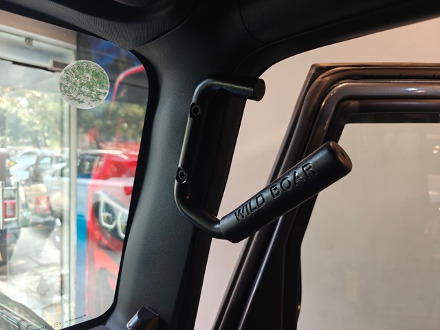 Second-hand 2021 Mahindra Thar LX 4WD Convert Top AT BSVI for sale in New Delhi-2