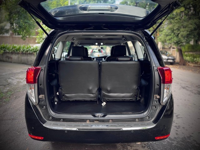 Second-hand 2023 Toyota Innova Crysta 2.4 GX 7Str for sale in Surat-12