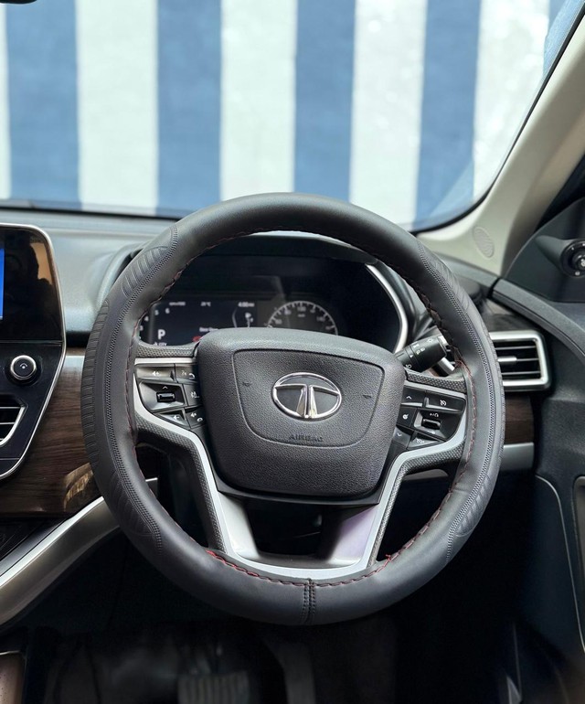 Second-hand 2020 Tata Harrier XZA Plus AT BSVI for sale in Surat-10