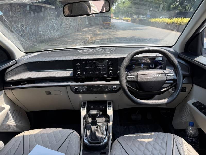 Buy Used Kia Carens Clavis HTK Plus Turbo DCT of 2025 model @ 18,00,000 ...