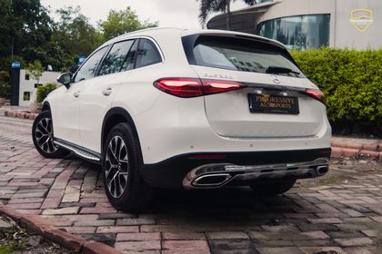 2025 Mercedes-Benz GLC 300