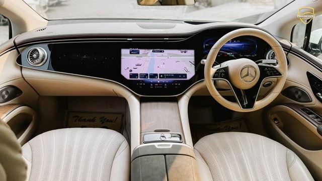 Second-hand 2023 Mercedes-Benz EQS 580 4Matic for sale in New Delhi-3