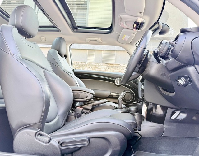 Second-hand 2021 Mini 3 DOOR Cooper S BSVI for sale in Surat-18