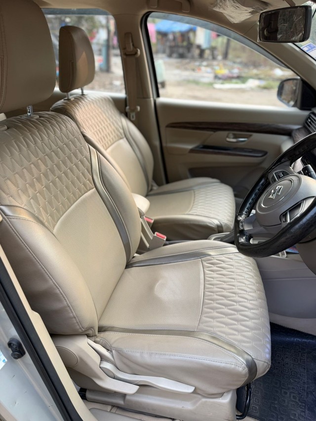 Second-hand 2019 Maruti Ertiga ZXI AT for sale in Mumbai-4