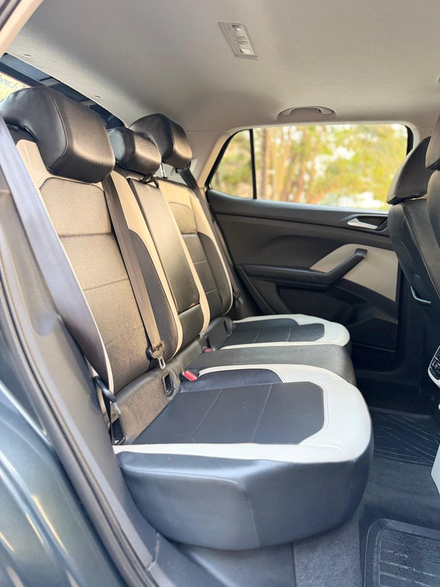 Second-hand 2022 Volkswagen Taigun 1.0 TSI Topline AT BSVI for sale in Surat-16