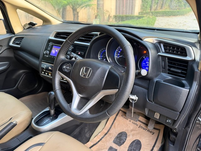 Second-hand 2016 Honda Jazz 1.2 V AT i VTEC for sale in New Delhi-12