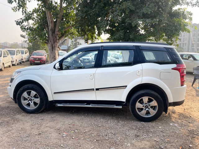Second-hand 2012 Mahindra XUV500 W8 2WD for sale in Ahmedabad-3