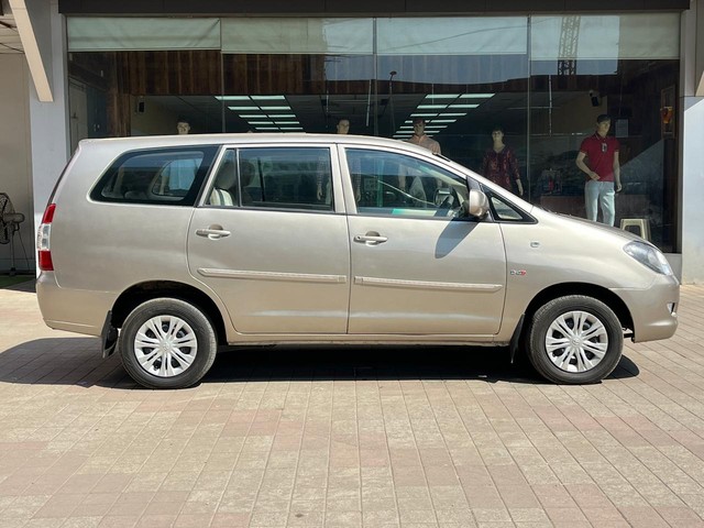 Second-hand 2008 Toyota Innova 2.5 G (Diesel) 7 Seater BS III for sale in Mumbai-1