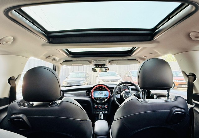 Second-hand 2021 Mini 3 DOOR Cooper S BSVI for sale in Surat-17