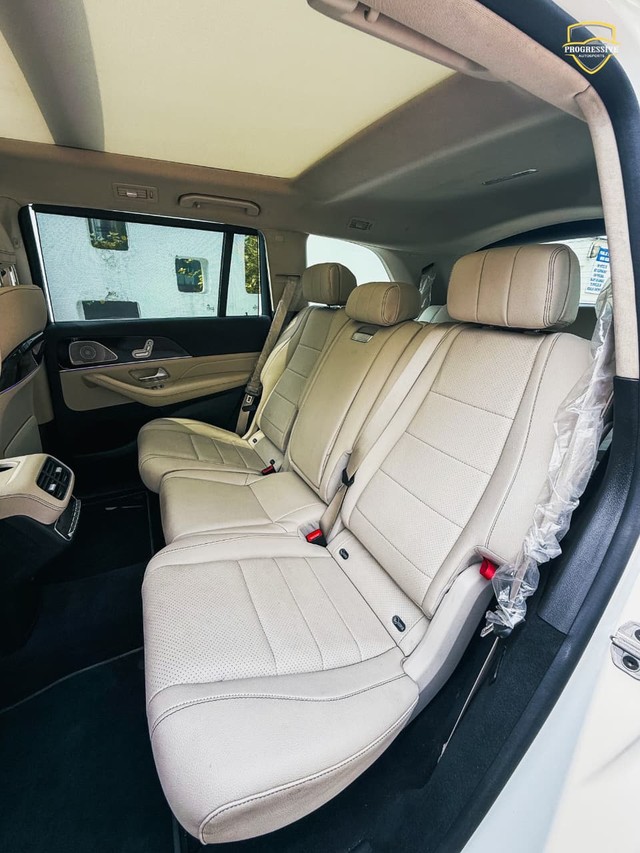 Second-hand 2023 Mercedes-Benz GLS 400d 4MATIC BSVI for sale in New Delhi-8