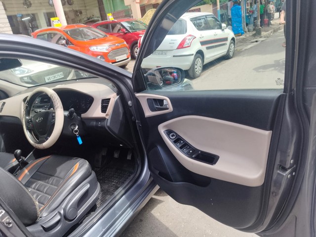 Second-hand 2017 Hyundai i20 Sportz 1.2 for sale in Kolkata-11
