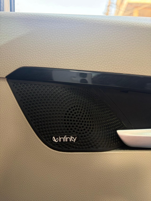 Second-hand 2022 MG Hector Sharp EX CVT for sale in New Delhi-7