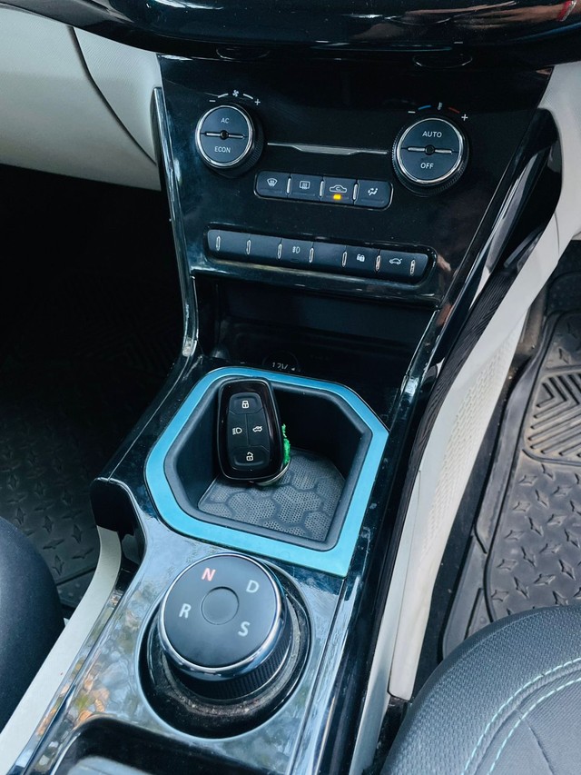 Second-hand 2022 Tata Nexon EV XZ Plus for sale in Mumbai-16