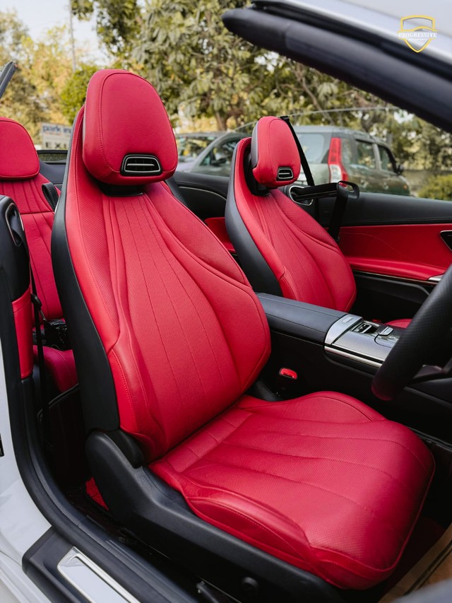 Second-hand 2024 Mercedes-Benz CLE Cabriolet 300 4Matic AMG Line for sale in New Delhi-7