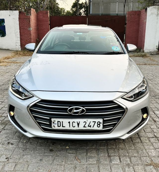 Hyundai Elantra 2.0 SX Option AT Second-hand 2016 Hyundai Elantra 2.0 SX Option AT for sale in New Delhi