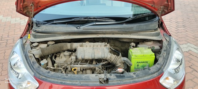 Second-hand 2011 Hyundai i10 Magna for sale in Kolkata-5