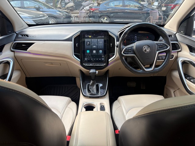 Second-hand 2022 MG Hector Sharp EX CVT for sale in New Delhi-8