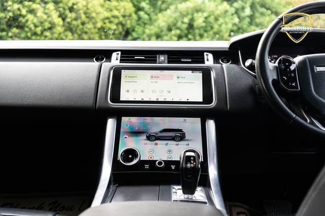 Second-hand 2020 Land Rover Range Rover Sport 2.0 Petrol SE for sale in New Delhi-2