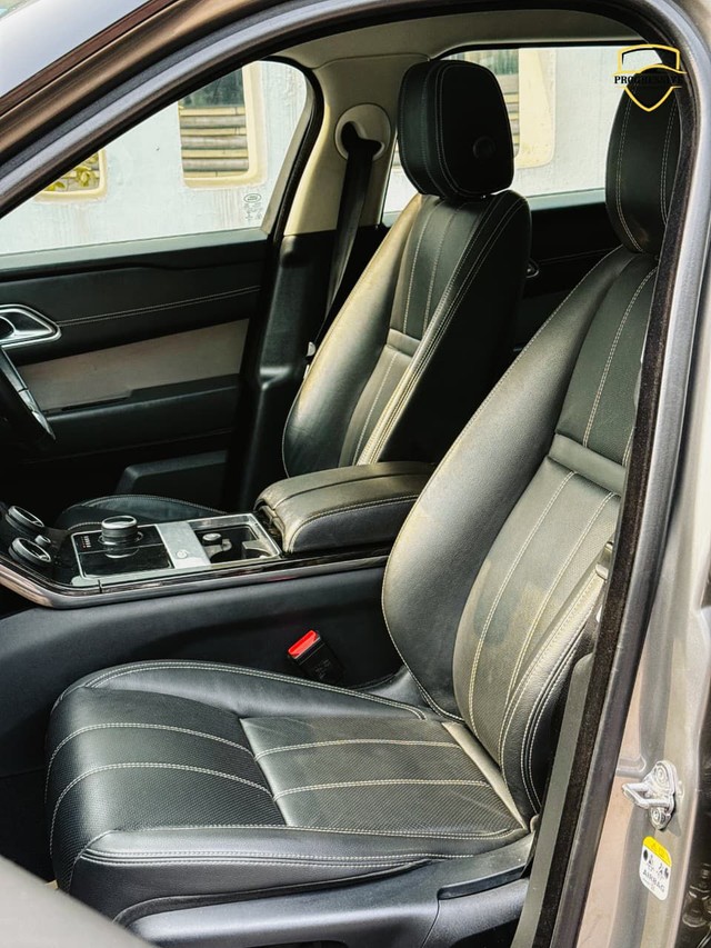 Second-hand 2020 Land Rover Range Rover Velar R-Dynamic S Petrol MY21 for sale in New Delhi-5