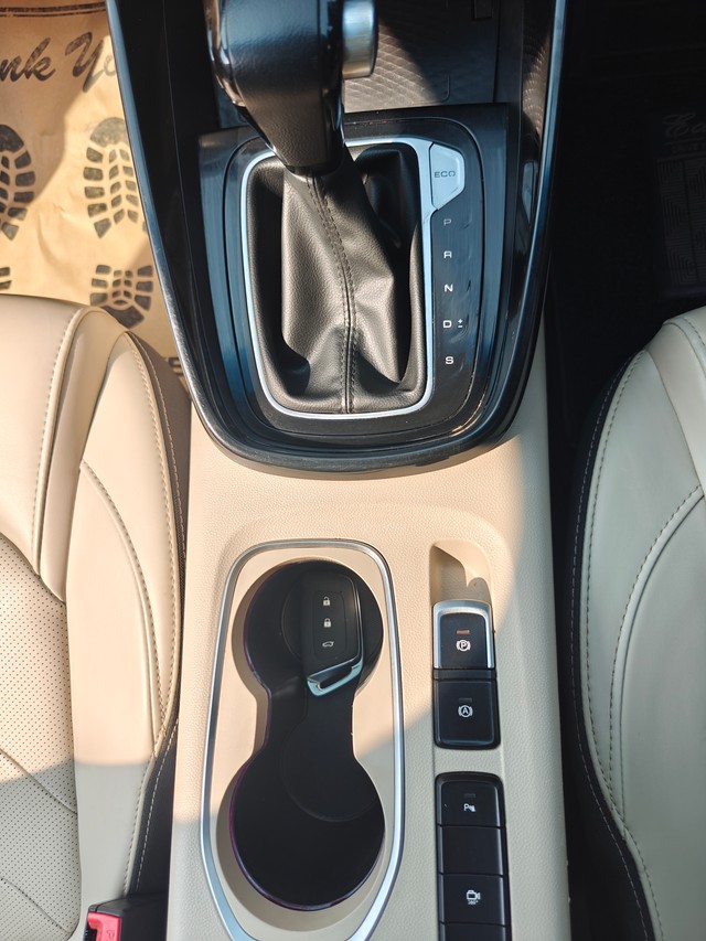 Second-hand 2022 MG Hector Sharp CVT for sale in New Delhi-9