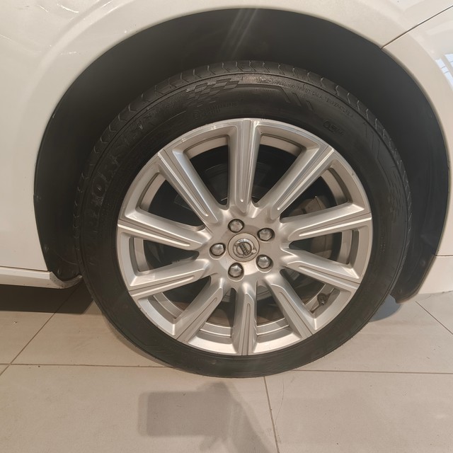 Second-hand 2018 Volvo S90 D4 Inscription BSIV for sale in Gurgaon-4