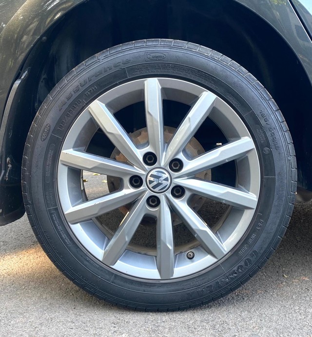 Volkswagen Polo GT 1.0 TSI Second-hand 2020 Volkswagen Polo GT 1.0 TSI for sale in Surat-4