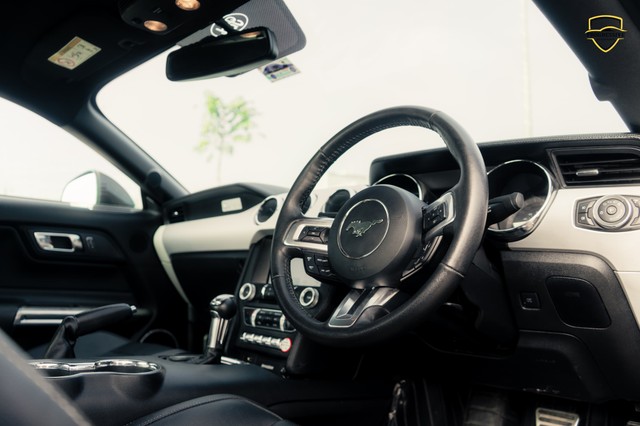 Second-hand 2017 Ford Mustang V8 for sale in New Delhi-9