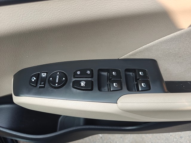 Second-hand 2020 Hyundai Verna SX IVT for sale in New Delhi-8