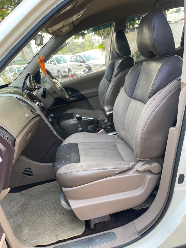 Second-hand 2012 Mahindra XUV500 W8 2WD for sale in Ahmedabad-15