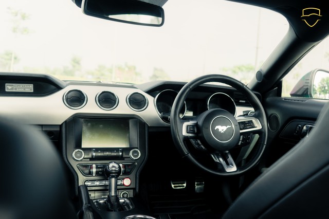 Second-hand 2017 Ford Mustang V8 for sale in New Delhi-9