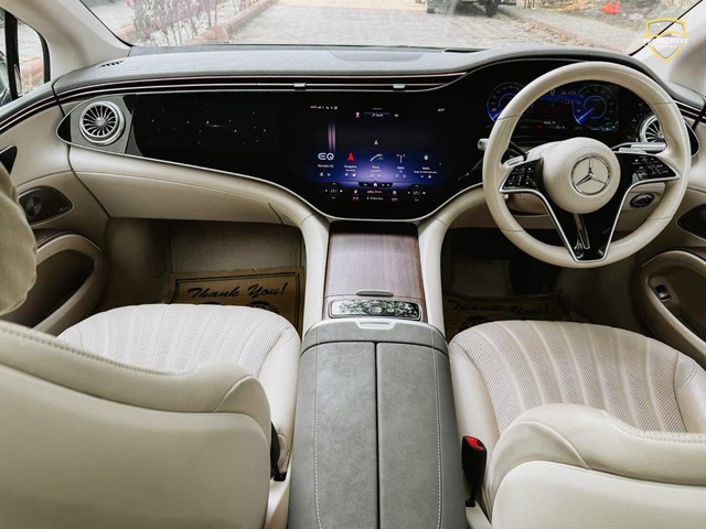Second-hand 2023 Mercedes-Benz EQS 580 4Matic for sale in New Delhi-7
