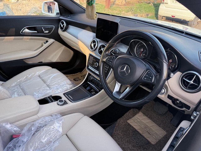 Second-hand 2020 Mercedes-Benz CLA Urban Sport 200d for sale in New Delhi-7