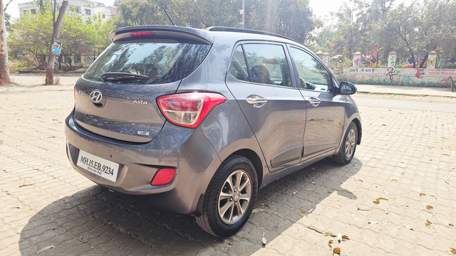 Hyundai i10 Asta Second-hand 2013 Hyundai i10 Asta for sale in Nashik-8