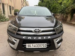 Used Toyota Innova Crysta 2.4 VX MT BSIV