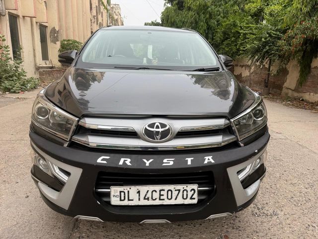 Toyota Innova Crysta 2.4 VX MT BSIV Second-hand 2018 Toyota Innova Crysta 2.4 VX MT BSIV for sale in New Delhi