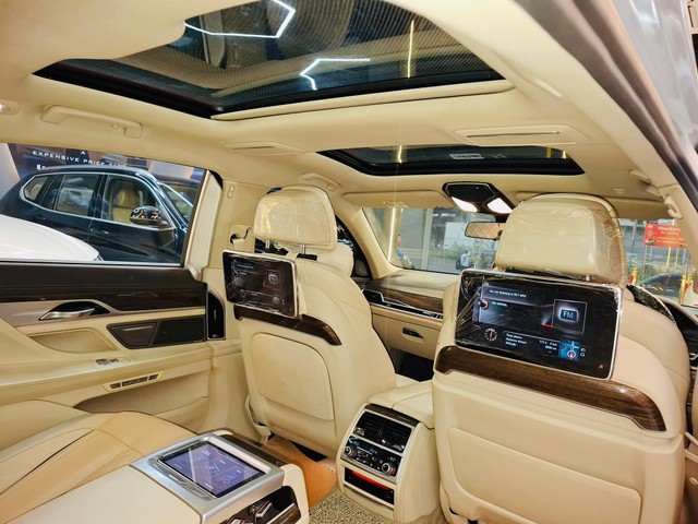 BMW 7 Series 730Ld DPE Signature Second-hand 2017 BMW 7 Series 730Ld DPE Signature for sale in Thane-14