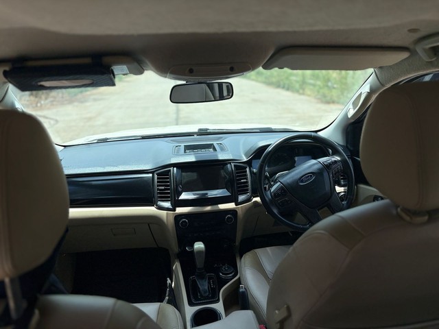 Ford Endeavour 3.2 Trend AT 4X4 Second-hand 2016 Ford Endeavour 3.2 Trend AT 4X4 for sale in Bhopal-9