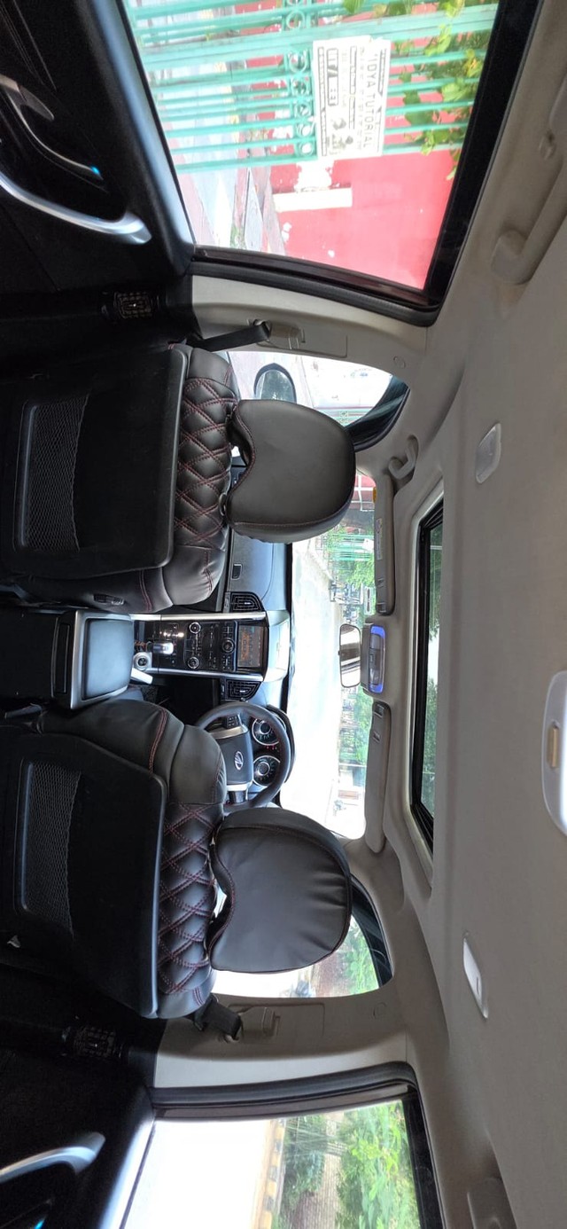 Second-hand 2018 Mahindra XUV500 W11 FWD Diesel for sale in Allahabad-7