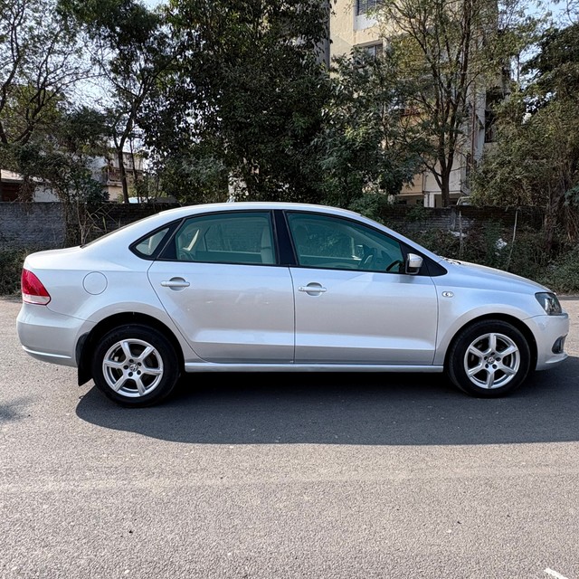 Second-hand 2013 Volkswagen Vento Diesel Highline for sale in Pune-1