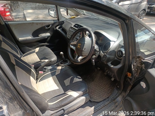 Second-hand 2010 Honda Jazz Active for sale in Mumbai-9