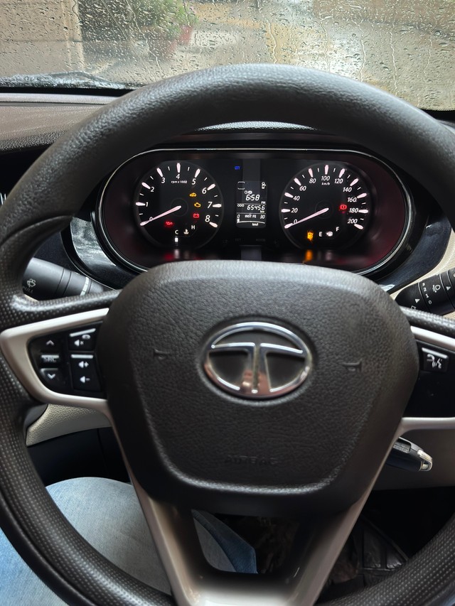 Second-hand 2015 Tata Zest Revotron 1.2 XT for sale in Pune-6